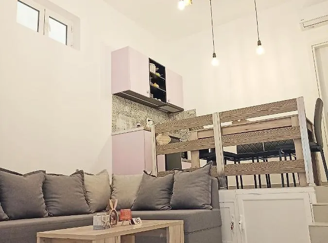 Marw\'S Home